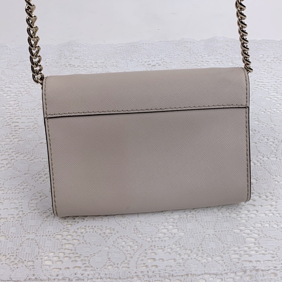 Kate Spade Creme Saffiano Leather Crossbody Bag Gold chain strap Flap snap close - Picture 11 of 15